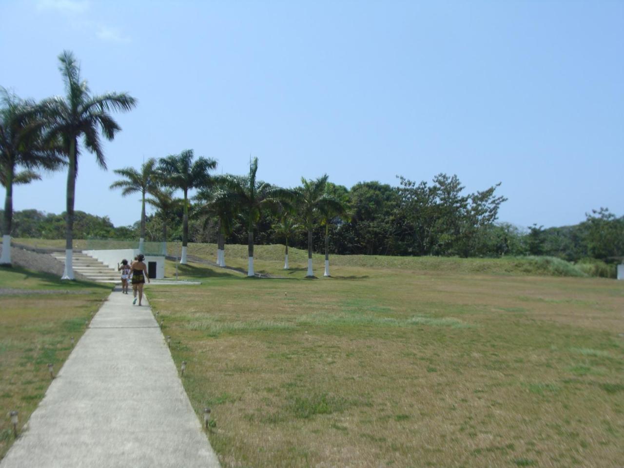 Apartamento En Balabeach Maria Chiquita In Front Of The Beach 2Hab Colon Eksteriør bilde