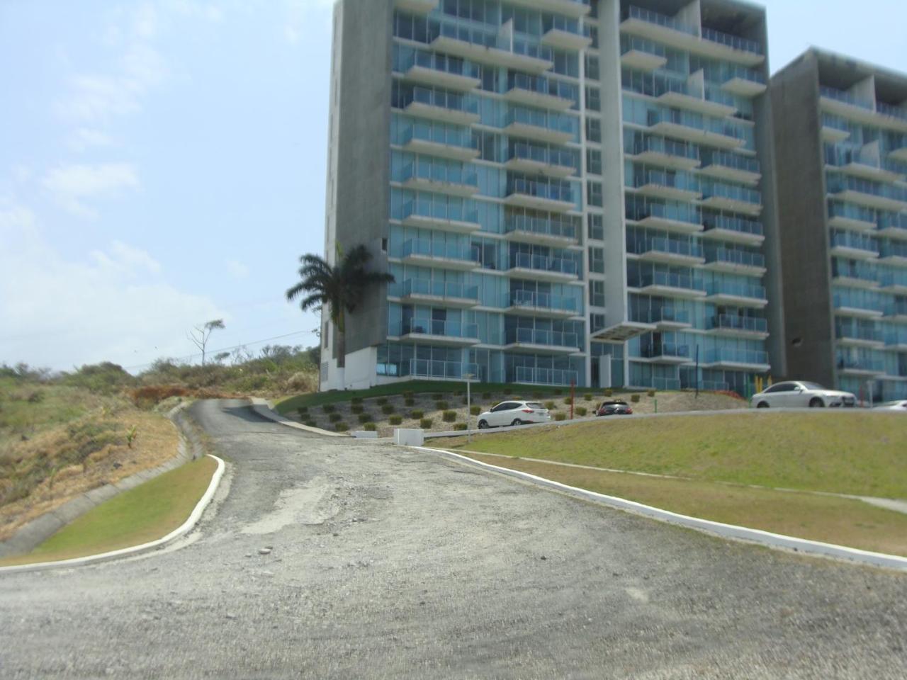Apartamento En Balabeach Maria Chiquita In Front Of The Beach 2Hab Colon Eksteriør bilde