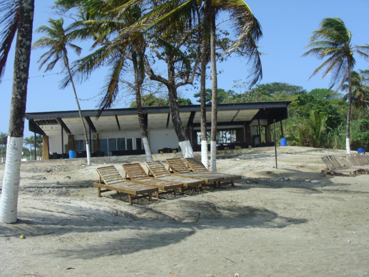 Apartamento En Balabeach Maria Chiquita In Front Of The Beach 2Hab Colon Eksteriør bilde