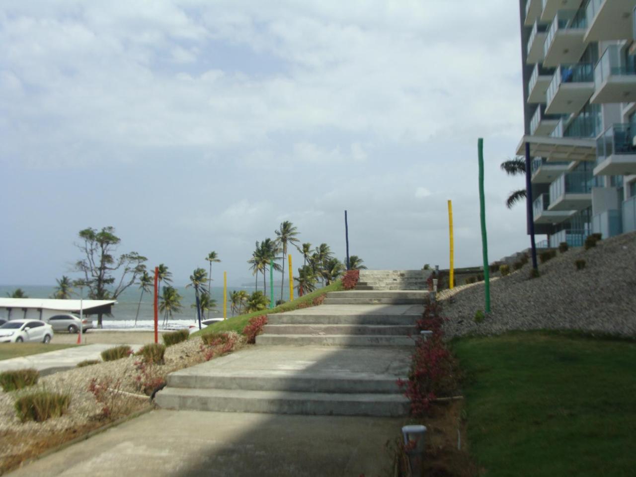 Apartamento En Balabeach Maria Chiquita In Front Of The Beach 2Hab Colon Eksteriør bilde