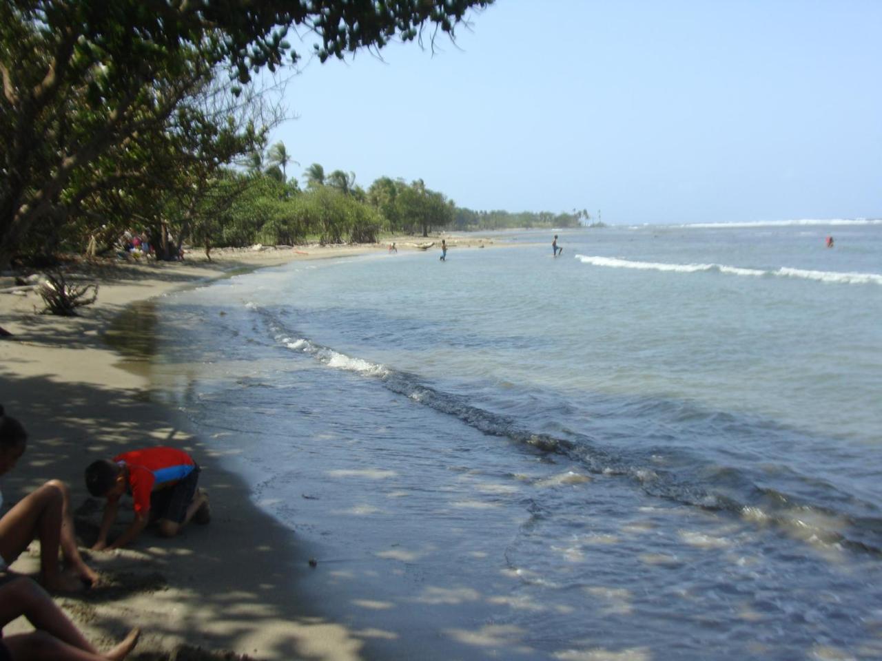 Apartamento En Balabeach Maria Chiquita In Front Of The Beach 2Hab Colon Eksteriør bilde